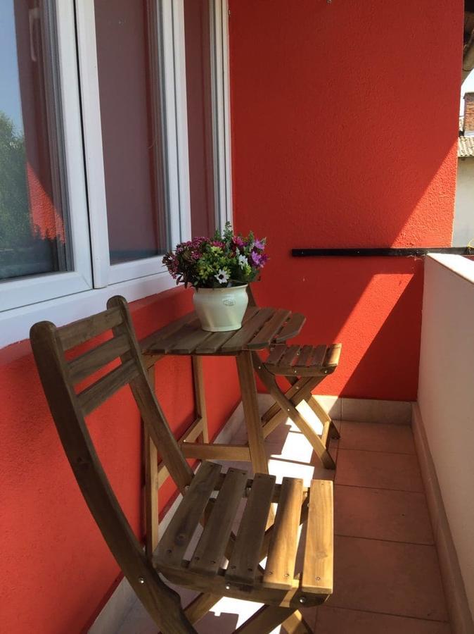 Stan Na Dan Gradiska/Bos. Gradiska Apartment Luaran gambar