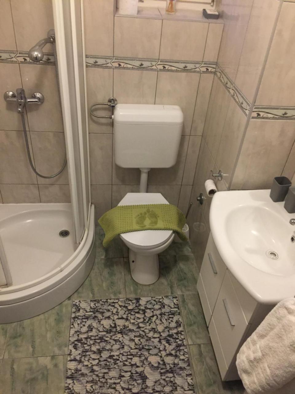 Stan Na Dan Gradiska/Bos. Gradiska Apartment Luaran gambar